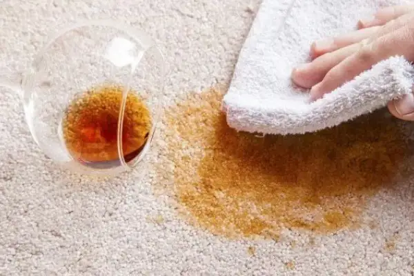نحوه پاک کردن لکه چای از فرش